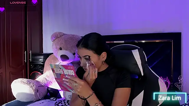 ZaraLim online show from September 2025 09:47:02 PM