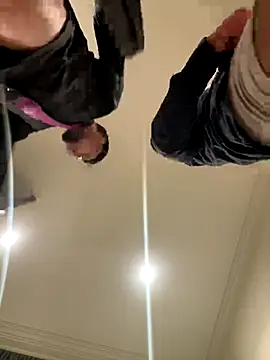 thiagowes online show from November 2025 02:35:01 AM