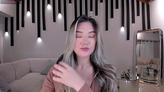 Snapshot of RebeccaHudson chatting on January 2025 03:09:02 AM RebeccaHudson online show from January 2025 03:09:02 AM