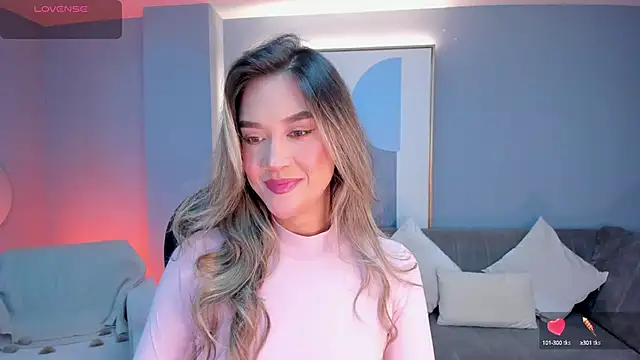 Snapshot of RebeccaHudson chatting on February 2025 03:20:01 AM RebeccaHudson online show from February 2025 03:20:01 AM