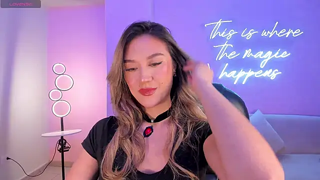 Snapshot of RebeccaHudson chatting on October 2025 07:30:02 PM RebeccaHudson online show from October 2025 07:30:02 PM