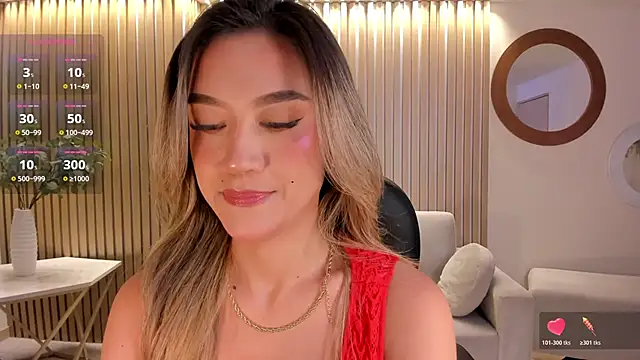 Snapshot of RebeccaHudson chatting on November 2025 07:24:02 PM RebeccaHudson online show from November 2025 07:24:02 PM