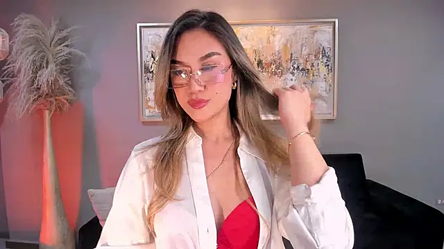 Snapshot of RebeccaHudson chatting on November 2025 07:13:01 PM RebeccaHudson online show from November 2025 07:13:01 PM