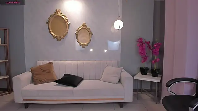 RebeccaHudson online show from February 2026 07:56:02 PM