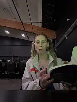 Snapshot of M1ssyk1ssy chatting on March 2026 07:08:02 PM M1ssyk1ssy online show from March 2026 07:08:02 PM