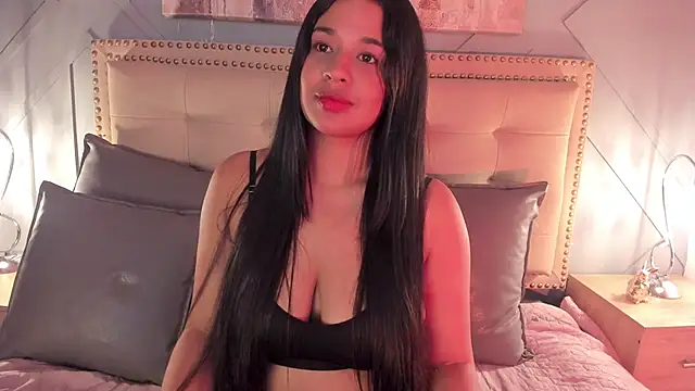 Snapshot of Aitana98_ chatting on December 2024 05:54:02 PM Aitana98  online show from December 2024 05:54:02 PM
