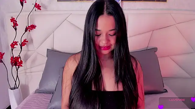 Snapshot of Aitana98_ chatting on December 2024 03:27:02 AM Aitana98  online show from December 2024 03:27:02 AM