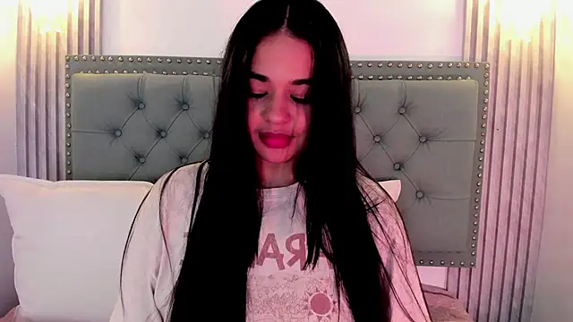 Snapshot of Aitana98_ chatting on December 2024 09:39:01 AM Aitana98  online show from December 2024 09:39:01 AM