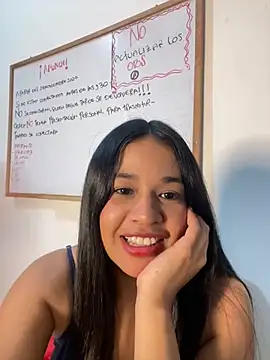 Snapshot of Aitana98_ chatting on February 2025 07:16:02 AM Aitana98  online show from February 2025 07:16:02 AM