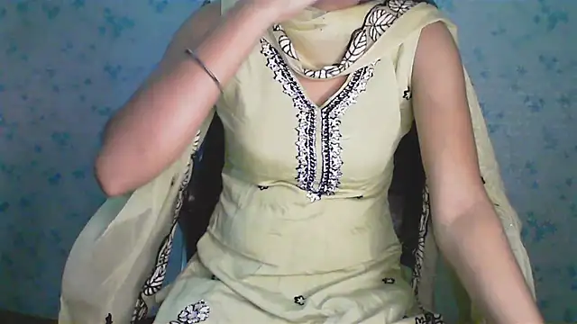 Snapshot of collage_hoty chatting on June 2026 04:15:02 AM collage hoty online show from June 2026 04:15:02 AM