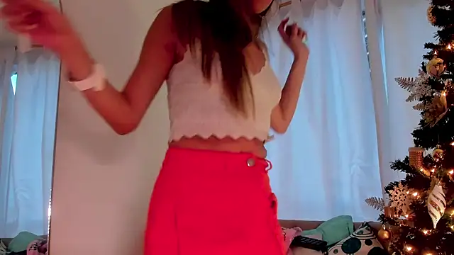 Snapshot of camilawm19 chatting on December 2024 04:03:01 PM camilawm19 online show from December 2024 04:03:01 PM