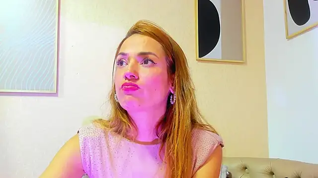 Snapshot of camilawm19 chatting on March 2025 05:52:02 AM camilawm19 online show from March 2025 05:52:02 AM