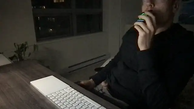 Gingerbushguy online show from December 2024 07:03:01 AM