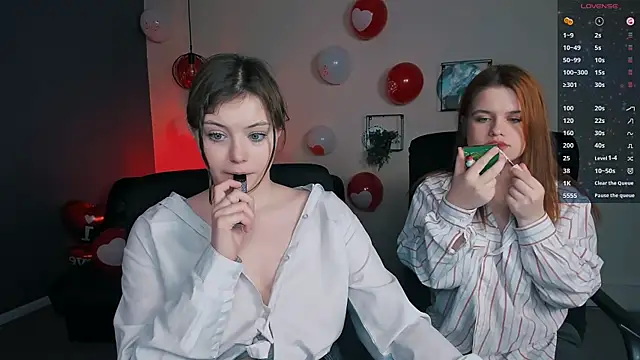 nikole kitt online show from February 2025 10:52:02 PM