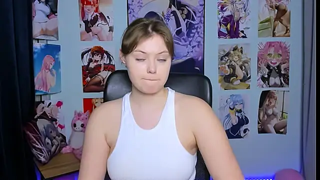 nikole kitt online show from February 2025 10:47:02 PM