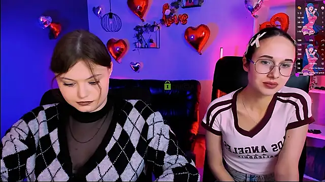 nikole kitt online show from March 2026 07:43:02 PM