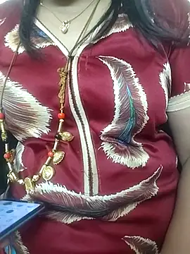 gaurika18 online show from November 2025 02:29:02 PM