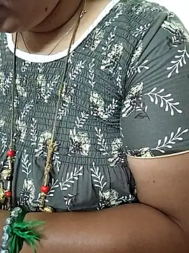 gaurika18 online show from November 2025 03:30:01 AM