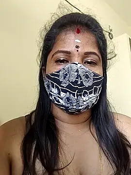 gaurika18 online show from April 2026 07:28:02 AM