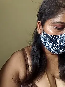 gaurika18 online show from April 2026 06:11:01 AM