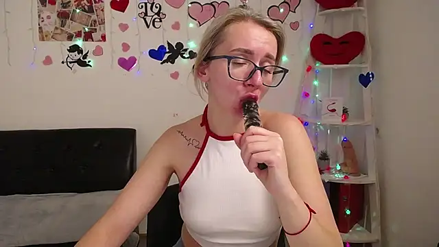 VasilisaSii online show from February 2025 11:01:02 AM