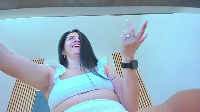 candela collinss online show from December 2024 06:31:01 PM