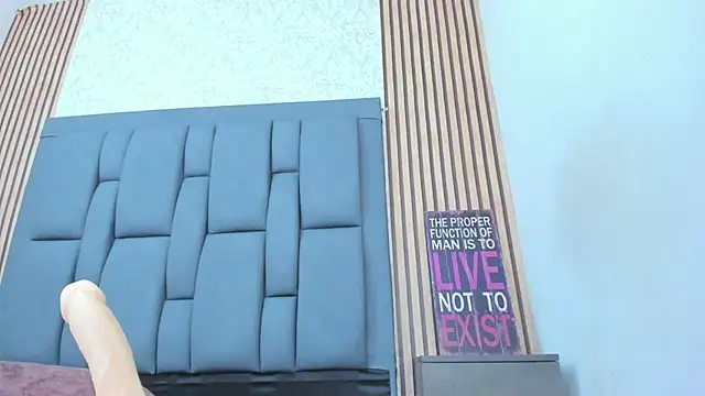 candela collinss online show from March 2025 06:11:02 PM