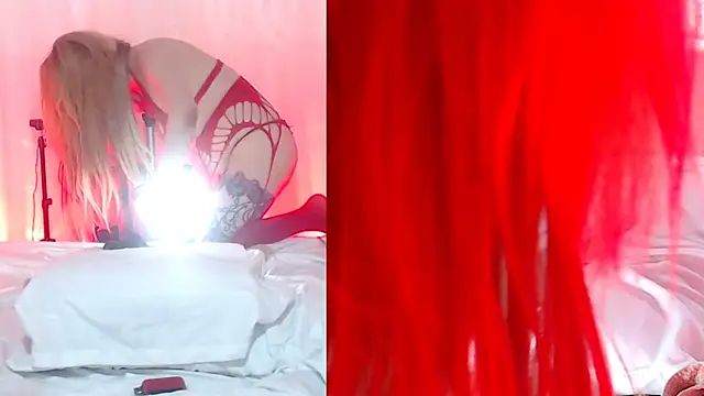 Snapshot of Victoria_Luxe chatting on March 2025 07:47:02 PM Victoria Luxe online show from March 2025 07:47:02 PM