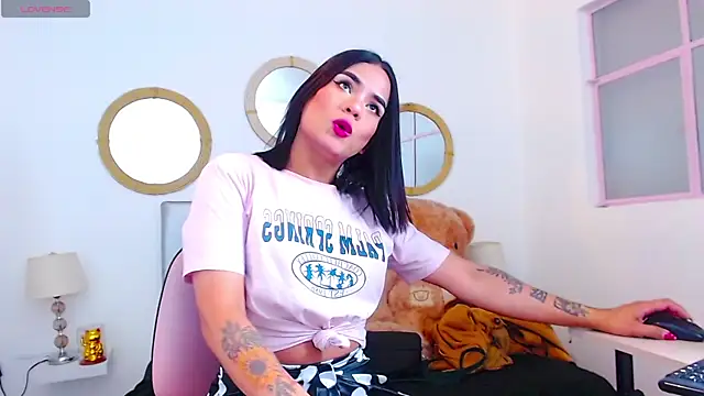 Snapshot of zoe_hecate_sexx chatting on October 2025 10:10:02 PM zoe hecate sexx online show from October 2025 10:10:02 PM