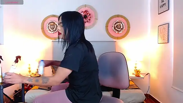 Snapshot of zoe_hecate_sexx chatting on April 2026 08:48:01 PM zoe hecate sexx online show from April 2026 08:48:01 PM