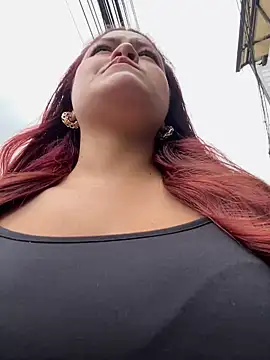 Snapshot of lia_moon77 chatting on December 2024 06:17:01 PM lia moon77 online show from December 2024 06:17:01 PM