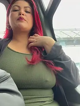 Snapshot of lia_moon77 chatting on December 2025 05:09:01 PM lia moon77 online show from December 2025 05:09:01 PM