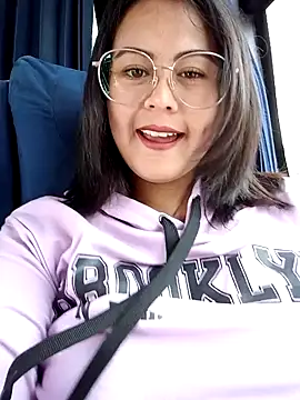 lara moon25 online show from December 2024 03:26:02 PM