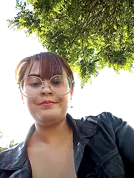 lara moon25 online show from September 2025 08:52:02 PM