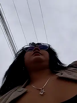 lara moon25 online show from November 2025 07:38:01 PM