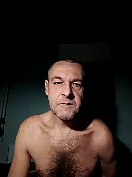 Snapshot of Andrzej-M chatting on November 2025 12:57:02 AM Andrzej-M online show from November 2025 12:57:02 AM