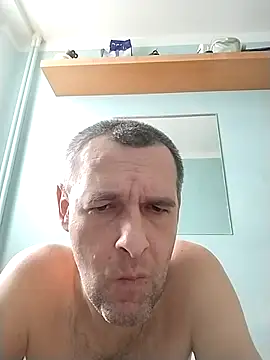 Snapshot of Andrzej-M chatting on November 2025 09:42:01 AM Andrzej-M online show from November 2025 09:42:01 AM