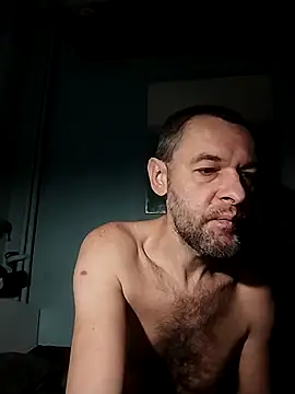 Snapshot of Andrzej-M chatting on November 2025 05:55:01 AM Andrzej-M online show from November 2025 05:55:01 AM