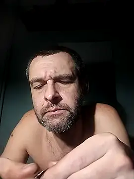 Snapshot of Andrzej-M chatting on December 2025 04:38:01 PM Andrzej-M online show from December 2025 04:38:01 PM