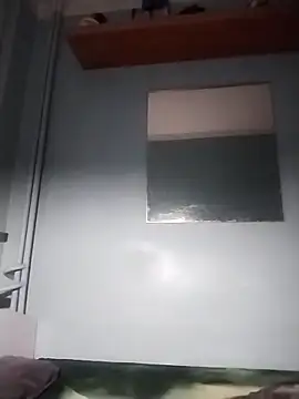 Snapshot of Andrzej-M chatting on April 2026 07:18:01 PM Andrzej-M online show from April 2026 07:18:01 PM