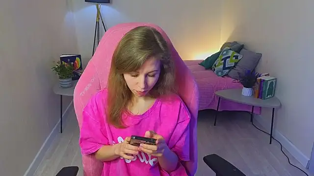 Lill Mary online show from January 2025 02:19:01 AM