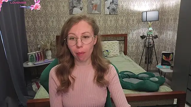 Lill Mary online show from March 2026 03:34:01 AM