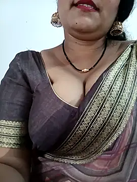 Nyra-23 online show from November 2025 10:08:02 AM