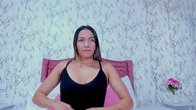 Mia Malkovaa  online show from November 2025 04:27:01 PM