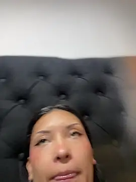 baby lizy online show from March 2026 06:19:02 PM