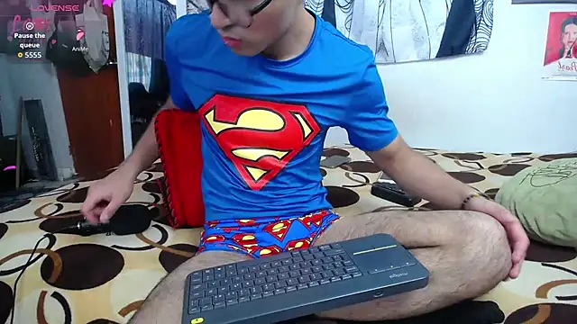 Snapshot of dylan_fun18 chatting on July 2026 08:40:02 PM dylan fun18 online show from July 2026 08:40:02 PM