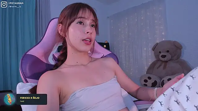 Snapshot of alice_guerin_ chatting on March 2025 07:42:02 AM alice guerin  online show from March 2025 07:42:02 AM