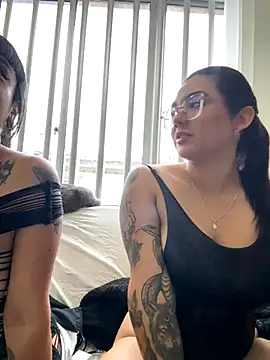 camianddanna online show from December 2025 02:23:01 PM