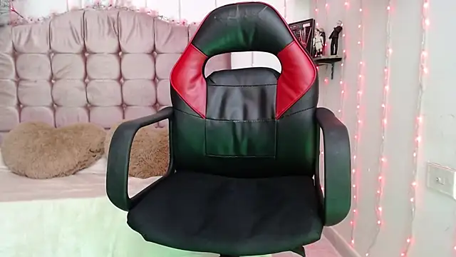 sapphire lilac online show from December 2024 06:41:02 AM