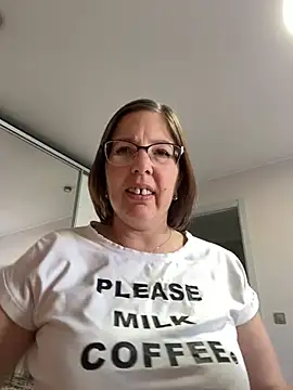 Snapshot of B_Bonya_m chatting on March 2025 04:36:02 AM B Bonya m online show from March 2025 04:36:02 AM